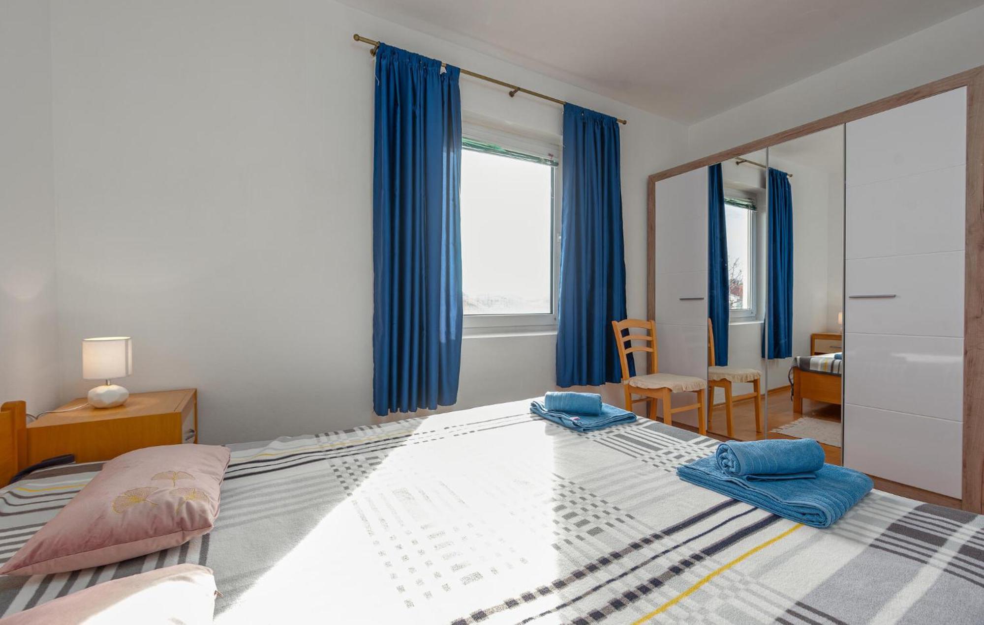 Amazing Apartment In Pakoštane Extérieur photo